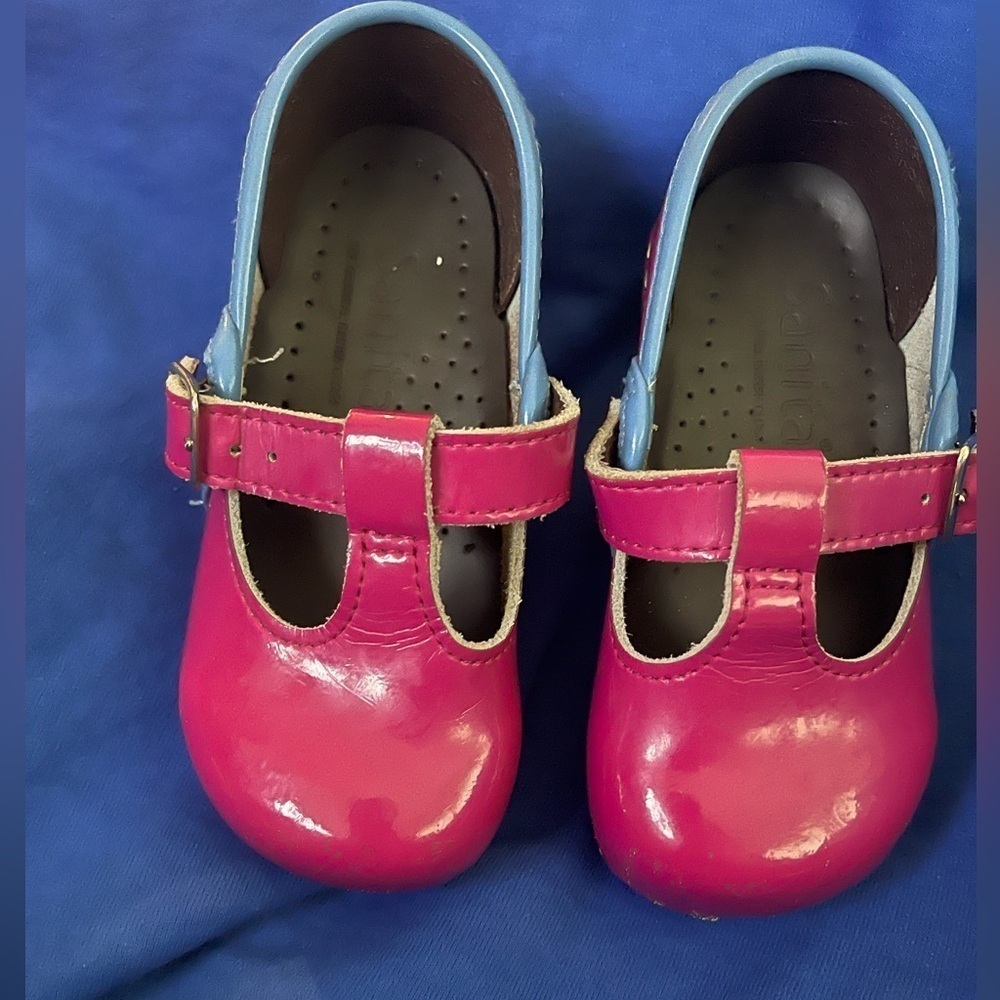 Sanita Clogs Fuchsia/79 Size 25 - Kids Closed Patent (US 3.5-4)